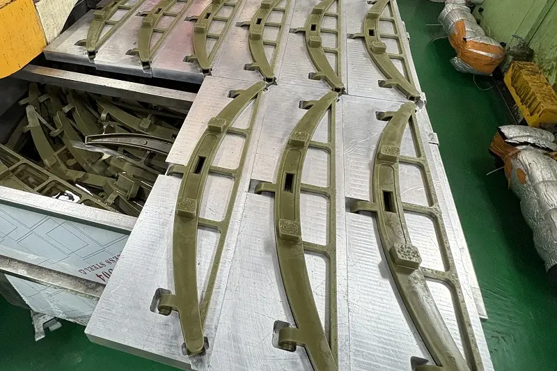 Precision casting components